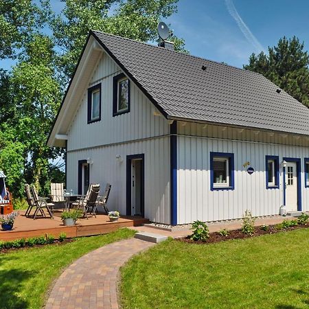 Komfortables Haus Mit Kamin, Sauna, Garten, Terrasse - Ferienhaus Sternschnuppe Wiek auf Rügen Extérieur photo
