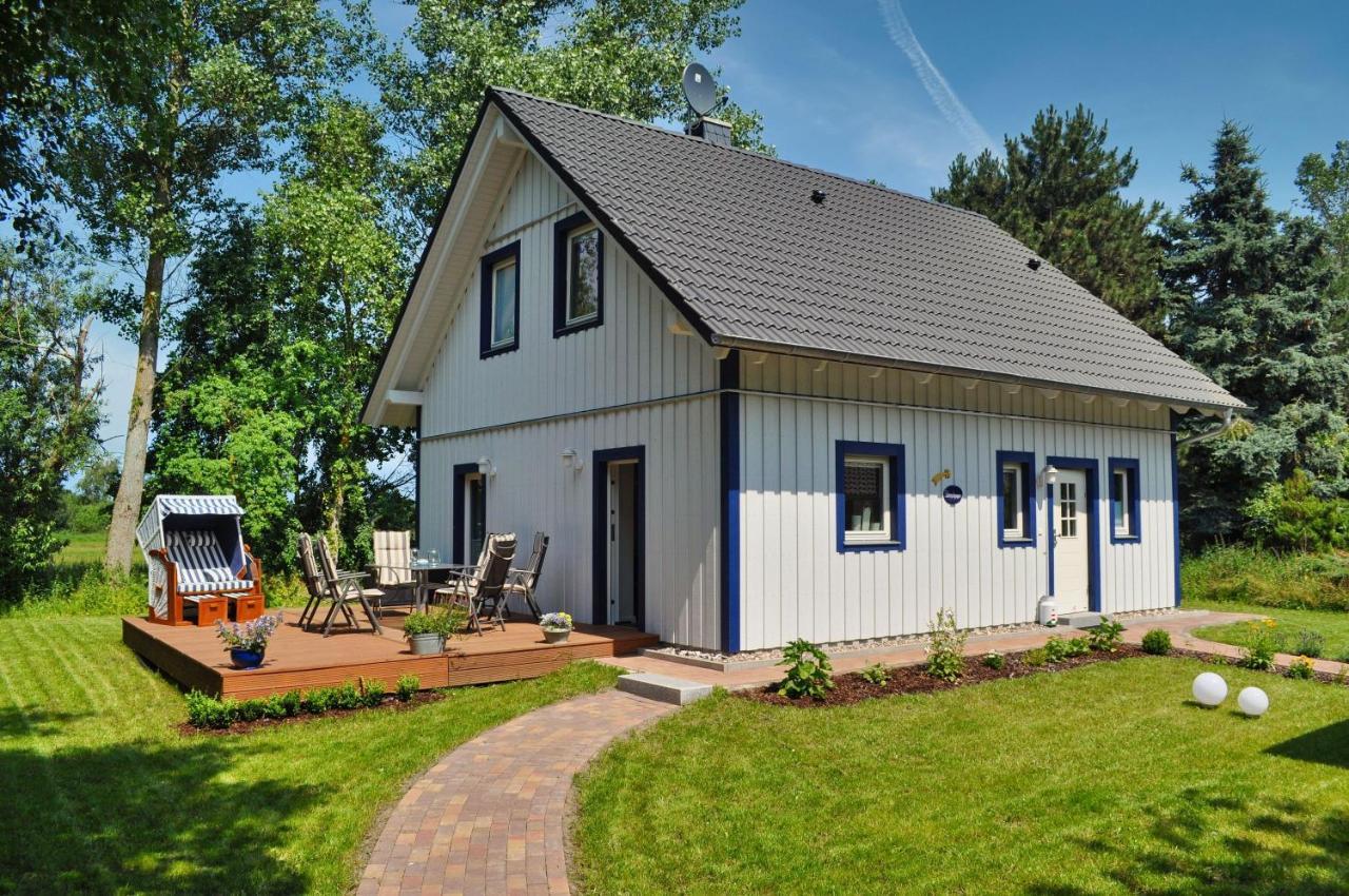 Komfortables Haus Mit Kamin, Sauna, Garten, Terrasse - Ferienhaus Sternschnuppe Wiek auf Rügen Extérieur photo